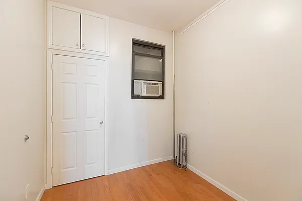 Rented by Compass | media 7