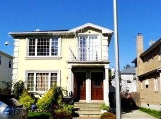 24127 85th Rd, Jamaica, NY 11426