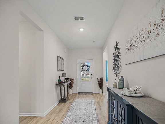 3rd image of 5020 Vinesia Dr.