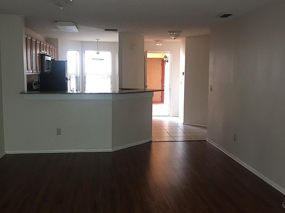 5th image of 7870 Sugar View Ct #7870