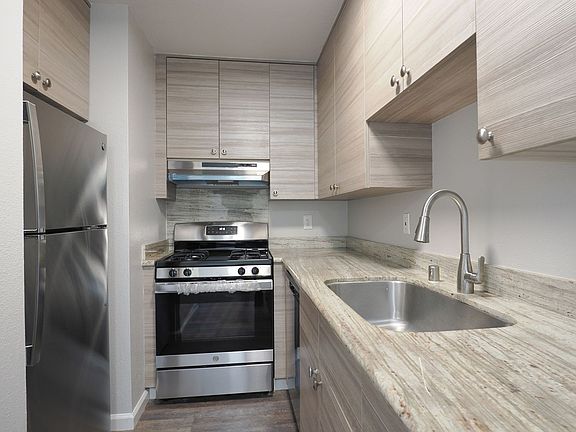 2nd image of 29360 Dixon St APT 15