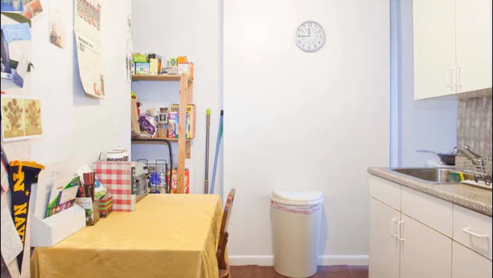 Rented by Upton Realty Group | media 8