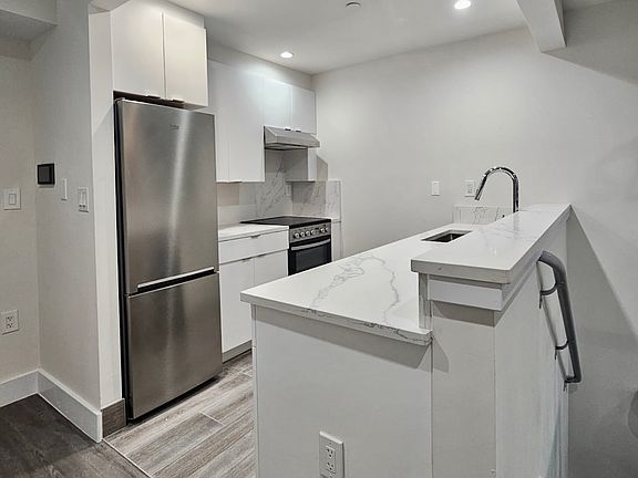 2nd image of 25-31 27th St #1R