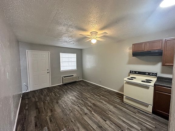 3rd image of 6016 S Blackwelder Ave #2