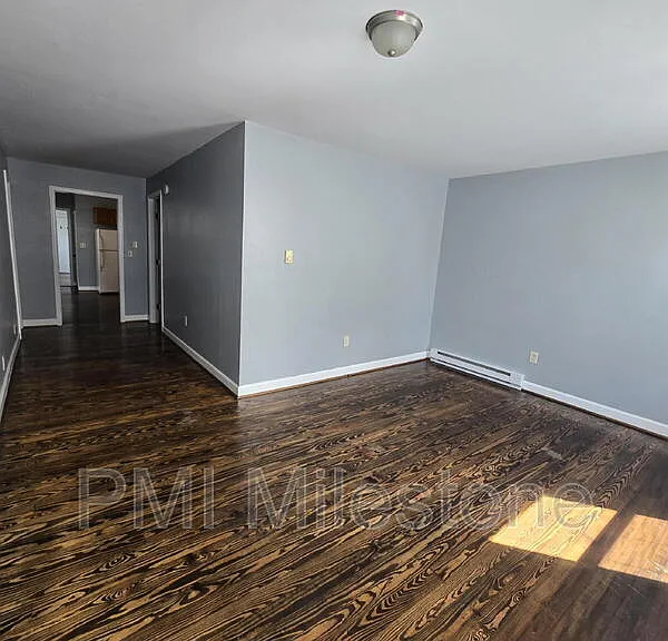 721 2nd St #A — Photo 17