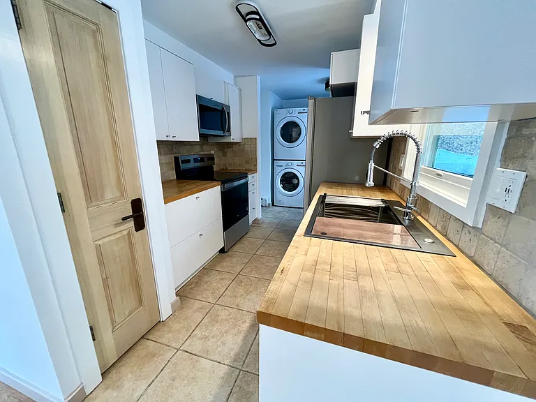 112 E Hillside Dr #2 — Photo 8