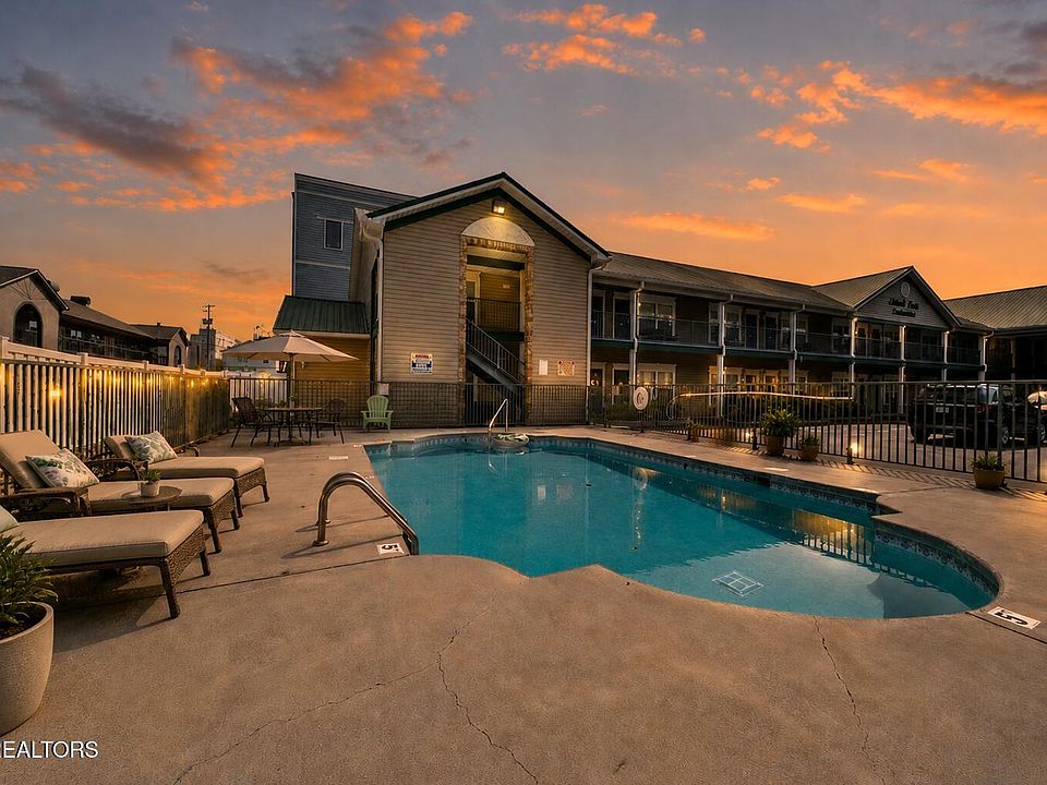 1st image of 2743 Colonial Dr APT 214