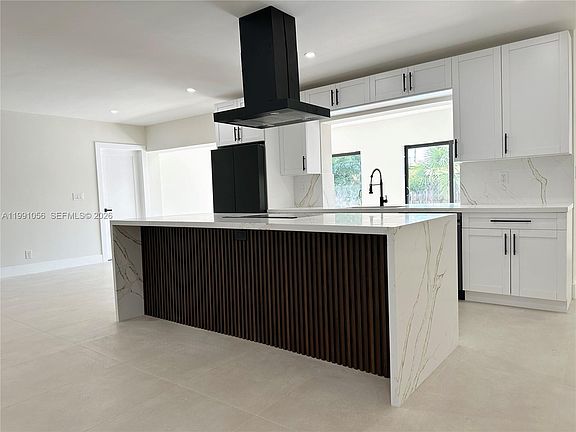 3rd image of 1240 S Cypress Rd