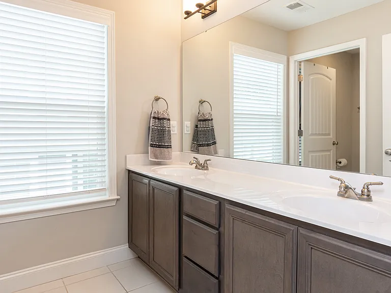 544 Twin Lake Rd — Photo 2