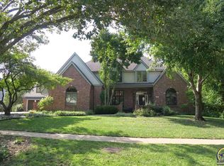 3765 SW Stonybrook Dr, Topeka, KS 66610