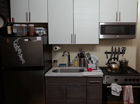 Rented by Nooklyn NYC LLC | media 22