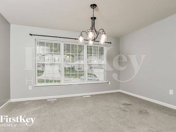 4th image of 1020 Remington Dr