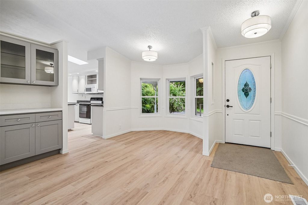 215 105th Avenue E, Edgewood, WA - View 5
