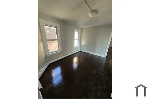 93 Maple Ave #1 Photo 1