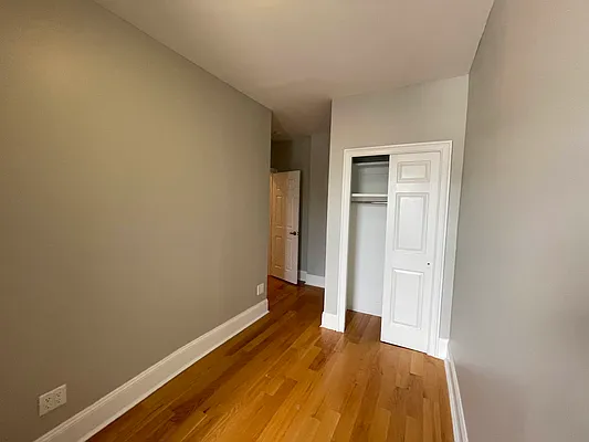 Rented by EXR | media 4