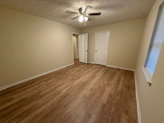 5th image of 160 S Johnson St APT B
