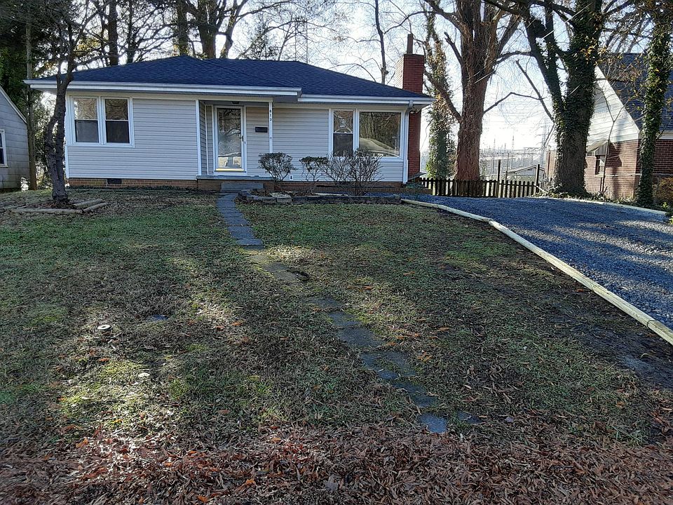 1st image of 813 Idlewood Dr #813