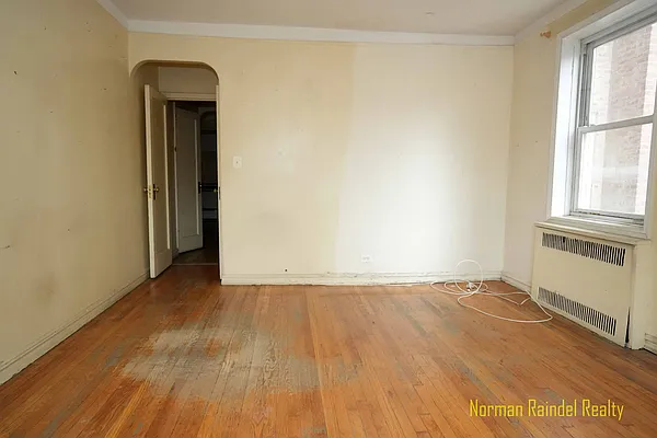 Rented by Norman Raindel, LREB | media 13