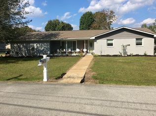 8216 Oxford Dr, Hixson, TN 37343