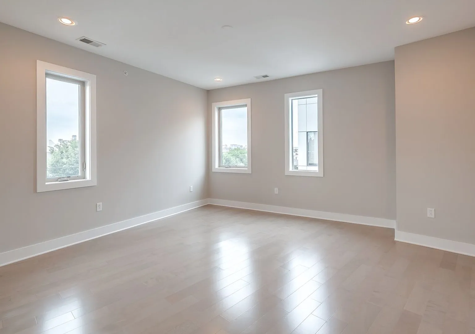 Northern Liberties Townhome with attached Garage — Photo 3