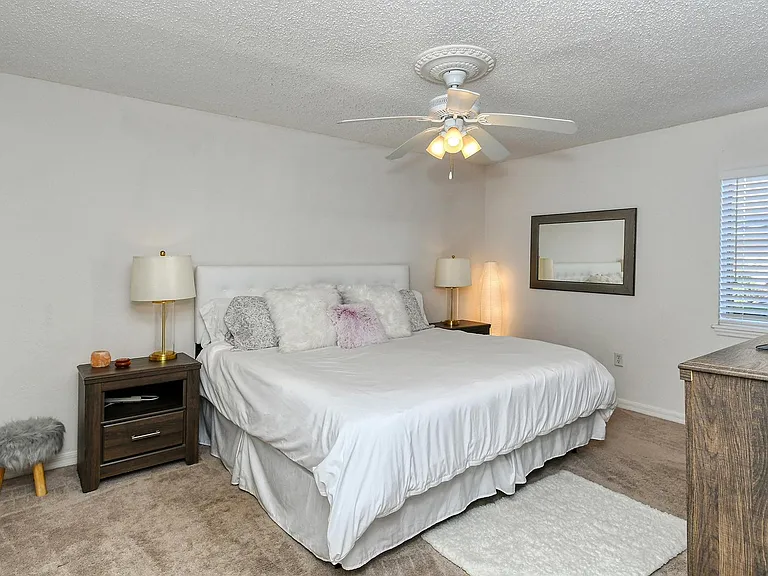 1877 Toucan Way #400 — Photo 18