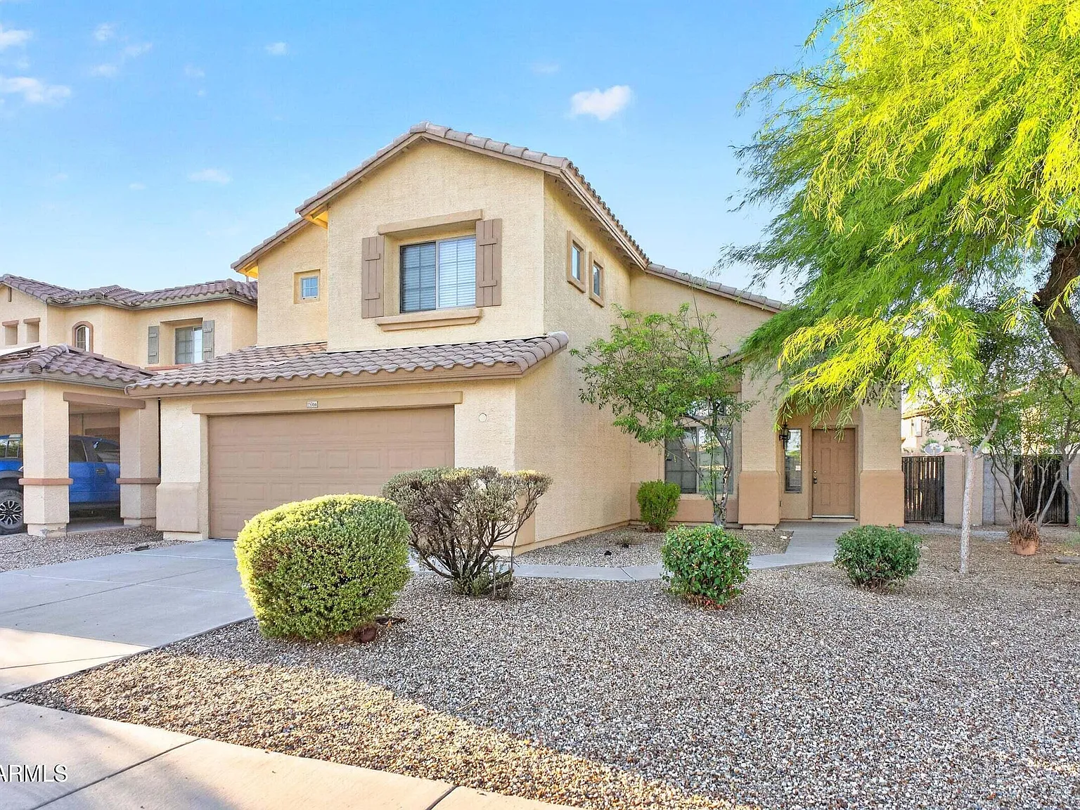 3 bed, 2.5 bath, 2485 sqft, $2,250 — Photo 2