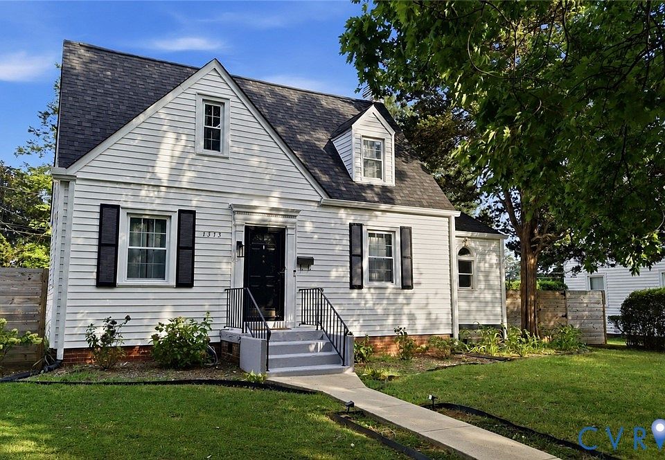 1st image of 1313 Hampton St