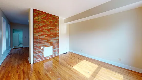 1373 Indianola Ave Photo 1