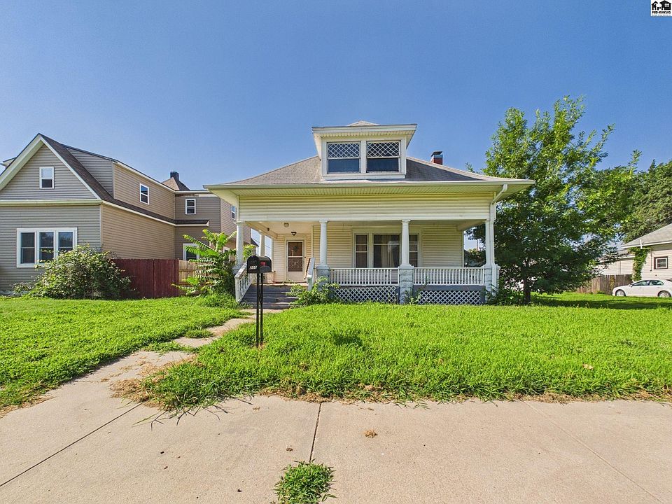 1st image of 205 W 10th Ave