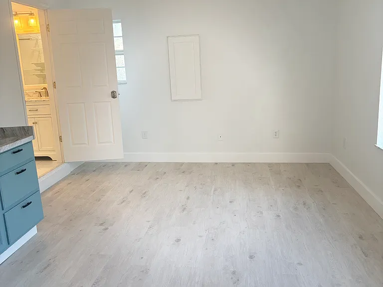 17 Oak Ridge Rd — Photo 4