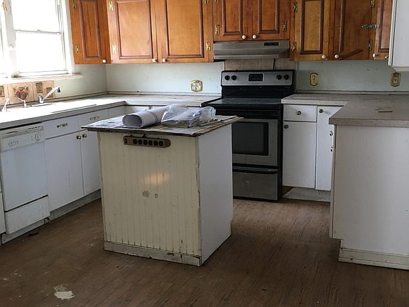 Kitchen Island 