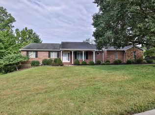 4912 Hubble Rd, Cincinnati, OH 45247