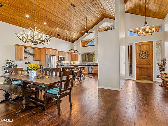 4th image of 433 S Highland Meadows Dr