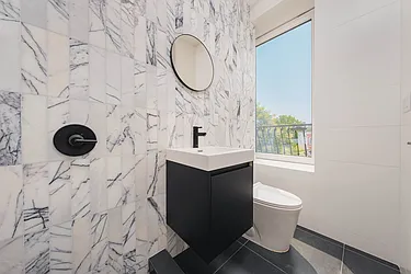 Rented by Space Link Realty