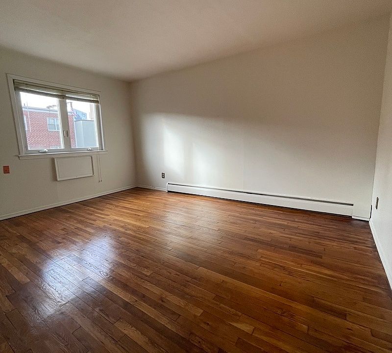 1st image of 25-20 33rd St #2A