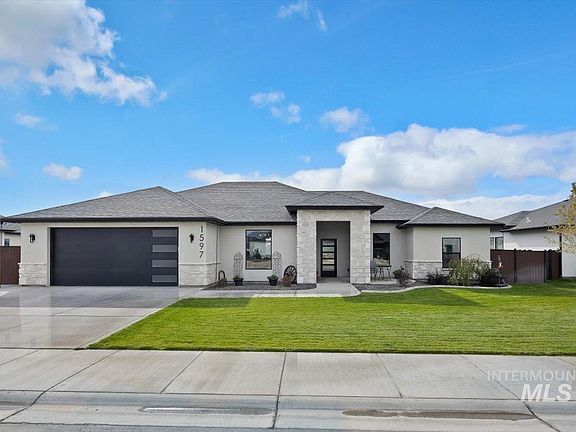 2nd image of 1597 Tule Dr