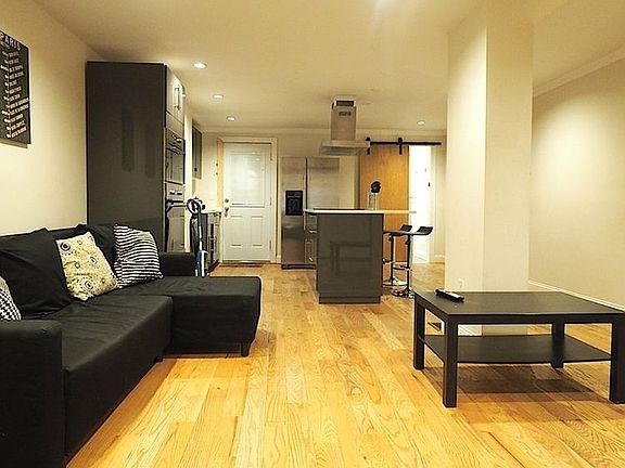 5th image of 915A Lafayette Ave #1