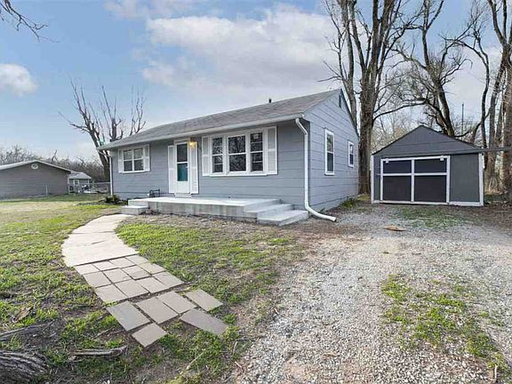 2nd image of 517 W Sunrise Dr
