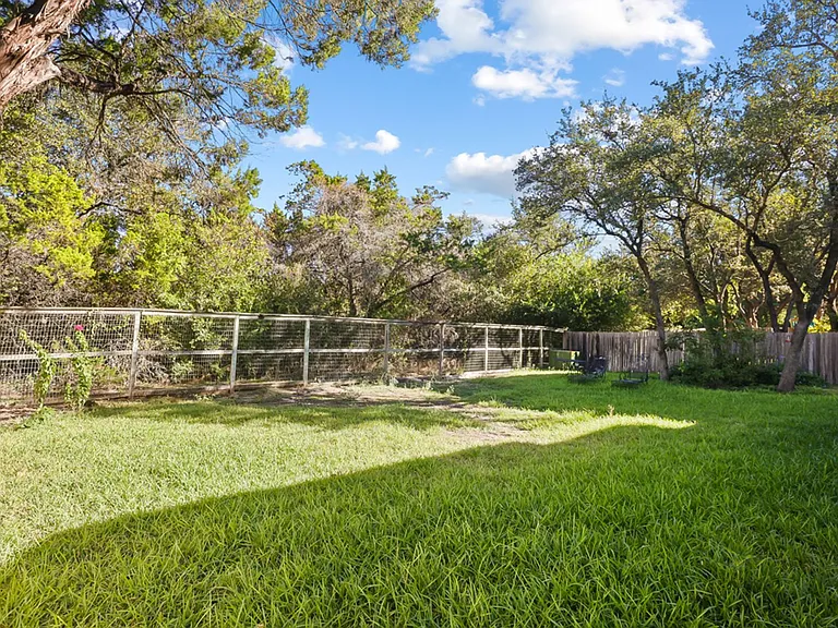 2911 Dason Ledge — Photo 44