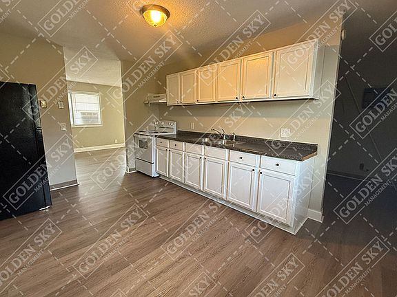 5th image of 203 S Keystone Cir #203