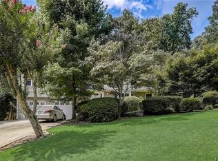 233 Lakeshore Ct NE, Marietta, GA 30067