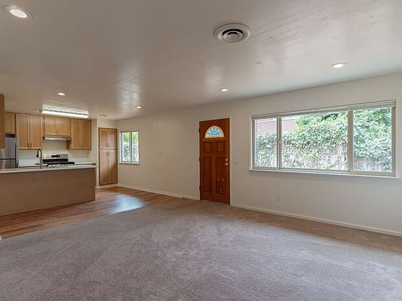 2nd image of 3047 Zanetta Dr APT A
