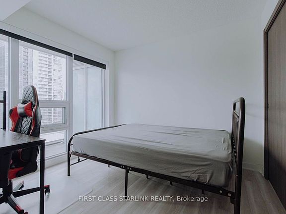 5th image of 17 Bathurst St #1609