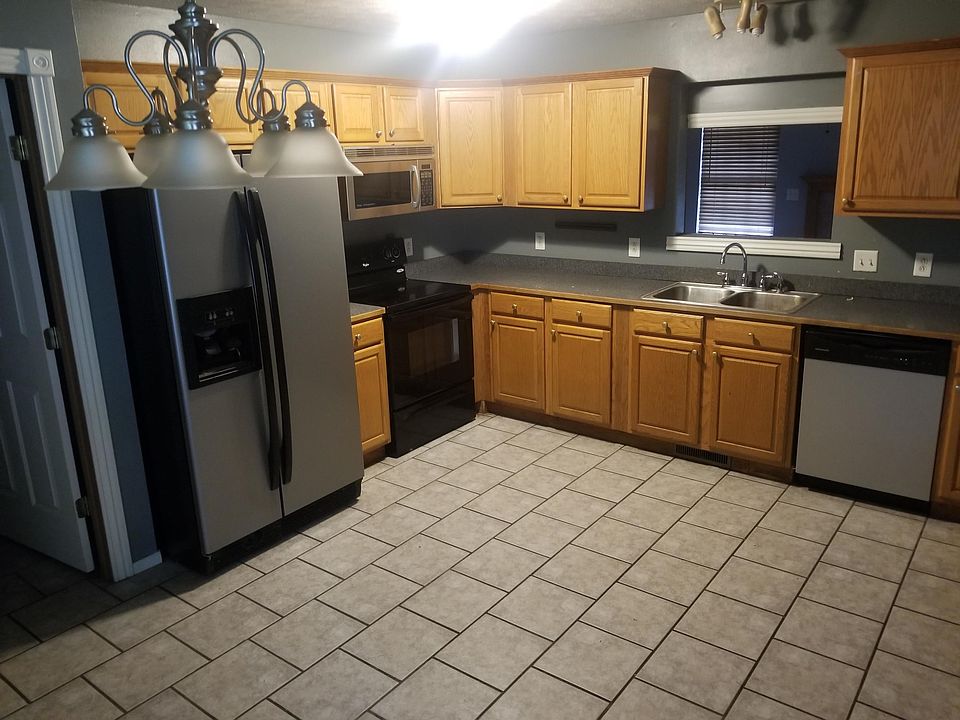 2nd image of 1311 Frisco Ave