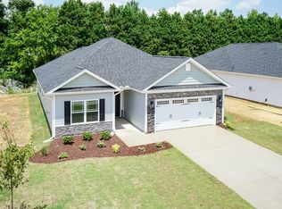 202 Drayton Hall Ln, Sanford, NC 27330