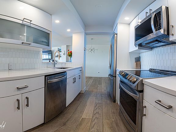 2nd image of 1250 N Humboldt St APT 801