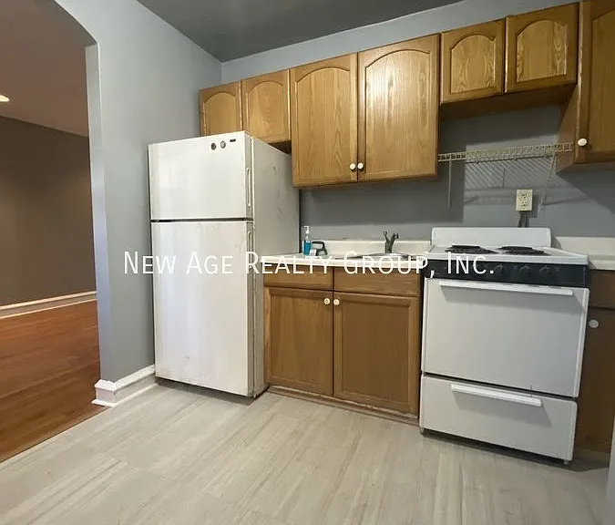 521 S 42nd St #1R — Photo 8