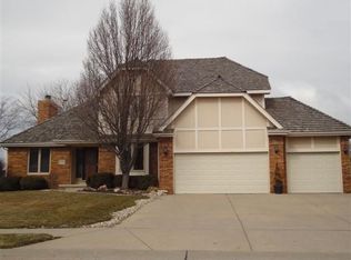 15710 Rolling Ridge Rd, Omaha, NE 68135