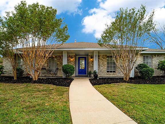 2nd image of 2205 Via Del Norte Cir