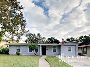 350 Lemur Dr, San Antonio, TX 78213